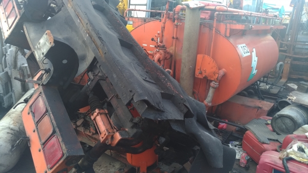 ขายถังสเปร์ยยาง SAM พร้อมเครื่อง เก่านอก ตามสภาพครับ