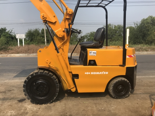 Komatsu sd10สภาพดีเก่าญี่ปุ่น มีใบอินวอยไม่เคยใช้ในไทย Komatsu sd10สภาพดีเก่าญี่ปุ่น มีใบอินวอยไม่เคยใช้ในไทย