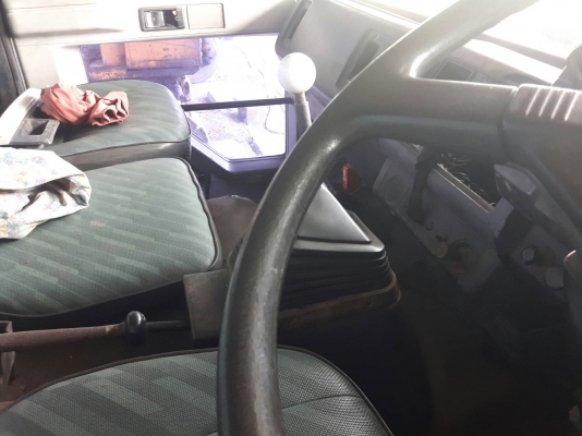 ขายรถบรรทุก10ล้อเทรลเลอร์ ISUZU 175 แรงม้าสองเพลาสโลราคา 450,000 ขายรถบรรทุก10ล้อเทรลเลอร์ ISUZU 175 แรงม้าสองเพลาสโลราคา 450,000