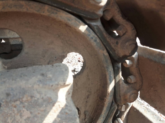 ขายแบคโฮKOMATSU.PC100-5 มีลายหัวเจาะราคา 400,000 ขายแบคโฮKOMATSU.PC100-5 มีลายหัวเจาะราคา 400,000