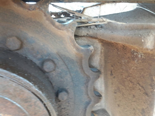 ขายแบคโฮKOMATSU.PC100-5 มีลายหัวเจาะราคา 400,000 ขายแบคโฮKOMATSU.PC100-5 มีลายหัวเจาะราคา 400,000