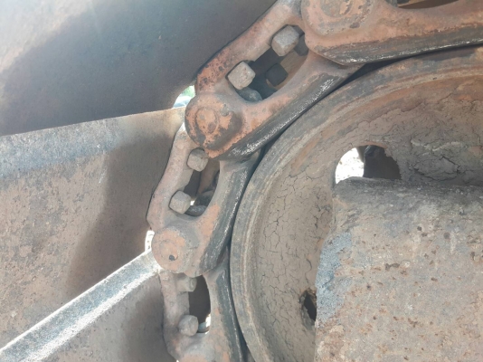 ขายแบคโฮKOMATSU.PC100-5 มีลายหัวเจาะราคา 400,000 ขายแบคโฮKOMATSU.PC100-5 มีลายหัวเจาะราคา 400,000