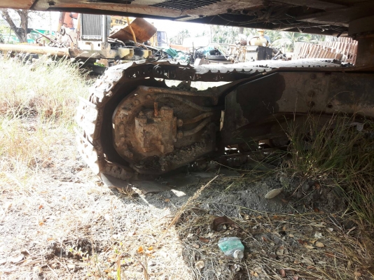 ขายแบคโฮฮิตาชิEX150-1 เครื่องดีช่างล่างไม่ดีขายตามสภาพราคา 270,000