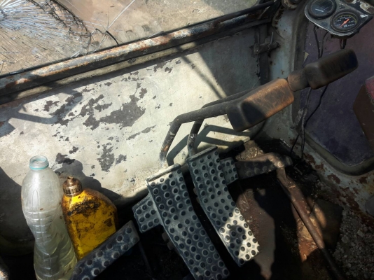 ขายแบคโฮฮิตาชิEX150-1 เครื่องดีช่างล่างไม่ดีขายตามสภาพราคา 270,000