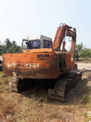 ขายแบคโฮฮิตาชิEX150-1 เครื่องดีช่างล่างไม่ดีขายตามสภาพราคา 270,000