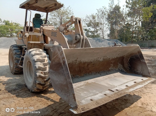 ขาย 395,000 รถตักล้อยางเอวอ่อน CAT 910 E เครื่องดี เกียร์แรง เอวแน่น ยางดี ระบบไฮดอร์สมบูณร์ รถพร้อมใช้งาน เอกสารซื้อขาย รถอยู่ ขอนแก่น 090-772-3710 090-772-3708