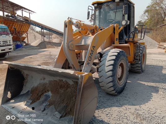 ขาย 590,000 รถตักล้อยาง 3 คิว XGMA XG932 ซีรี่ 3 เล่มทะเบียน  ทำงาน 9,000 ชม. เครื่องดี เกียร์แรง เอวแน่น ยางสวย หัวเก๋ง เล่มทะเบียน รถสวยพร้อมใช้งาน รถอยู่ ขอนแก่น 090-772-3710 090-772-3708