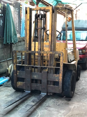 รถฟอร์คลิฟToyota 3FD25T เครื่องดีเซล 1Jเกียร์ธรรมดา เสา3ม. พร้อมใช้