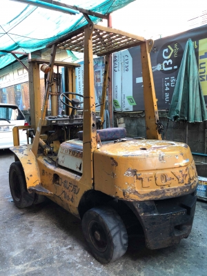 รถฟอร์คลิฟToyota 3FD25T เครื่องดีเซล 1Jเกียร์ธรรมดา เสา3ม. พร้อมใช้