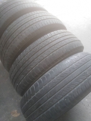 225​/65R17​ DEESTONE​ กับ BRIDGESTONE​ ปี16​ กับปี14 ชุด​ 4​ เส้น​ โทร.0814273941​ ไอ​ดี​ไลน์​ 08142