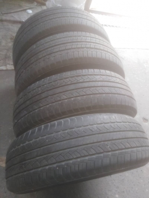 225​/65R17​ DEESTONE​ กับ BRIDGESTONE​ ปี16​ กับปี14 ชุด​ 4​ เส้น​ โทร.0814273941​ ไอ​ดี​ไลน์​ 08142