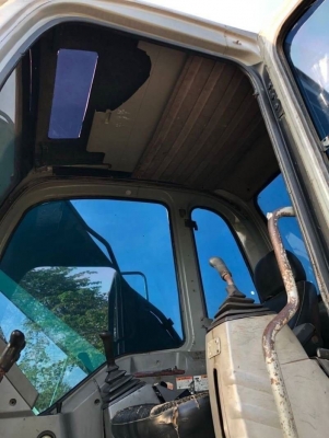 ขาย 895,000 บาท KOBELCO SK200 MARK 6 YN07 ทำงาน 18,xxx ชม เครื่องดี ปั้มแรง ไฟฟ้าครบ โช่หนา 2 ข้าง แอร์มี เอกสารเล่มทะเบียน  รถอยู่  นครปฐม โทร 0610710295  สนใจ รายการสินค้า อื่นๆ ที่ เว็ปไชค์ Truck2Hand https://www.truck2hand.com/index.php?actions=conten