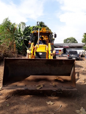 ขายเก่านอก รถตักหน้าขุดหลัง JCB 3CX ราคา 630,000 บาท ต่อรอง เก่านอกสภาพดี ใบอินวอย 084-5424150