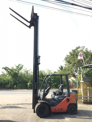 ฟอล์คลิฟต์ มือ 2 นำเข้าจากประเทศญี่ปุ่น เสาสูง  4.5-5.5 เมตร งาฮิ้ง