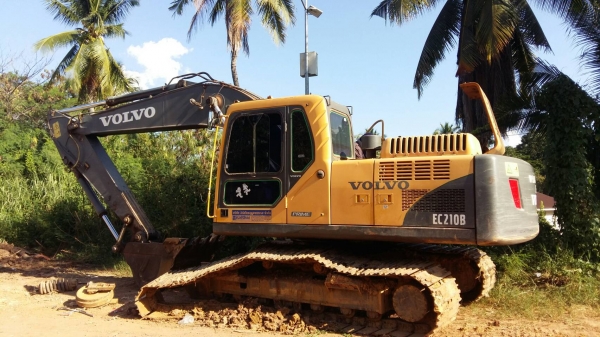 ขาย แม็คโคร VOLVO EC210B