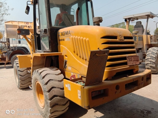 ขาย 490,000 รถตักล้อยาง 2 คิว XGMA XG 918 ปี 2013 เครื่องดี เกียร์แรง เอวแน่น ยางสวย หัวเก๋ง เล่มทะเบียน ซื้อใหม่ป้ายแดง รถสวยพร้อมใช้งาน รถอยู่ ขอนแก่น 090-772-3710 090-772-3708