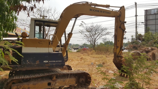 ขาย แบคโฮ KOMATSU PC60-5 เครื่อง 4BE1 ปั้มเดิม ช่วงล่างดี รถใช้งานได้ปกติ เอกสารใบซื้อขาย