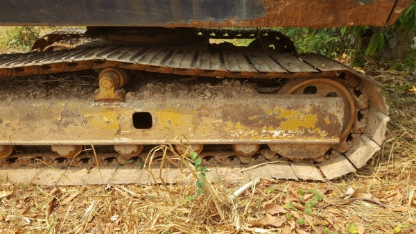 ขาย แบคโฮ KOMATSU PC60-5 เครื่อง 4BE1 ปั้มเดิม ช่วงล่างดี รถใช้งานได้ปกติ เอกสารใบซื้อขาย