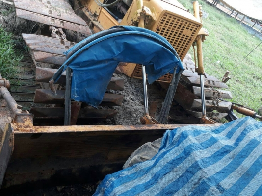 ขายรถแทรคเตอร์ KOMATSU D20PLL-6 ราคา 280000 ขายรถแทรคเตอร์ KOMATSU D20PLL-6 ราคา 280000