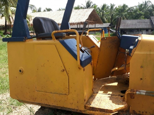 ขายรถแทรคเตอร์ KOMATSU D20PLL-6 ราคา 280000 ขายรถแทรคเตอร์ KOMATSU D20PLL-6 ราคา 280000