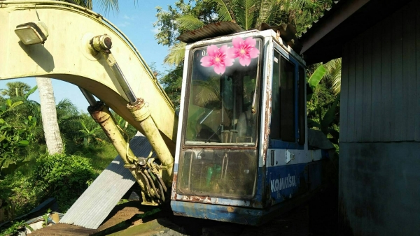 มี VDO ให้ชม.KOMATSU PC120-3 ราคา 420000 มี VDO ให้ชม.KOMATSU PC120-3 ราคา 420000