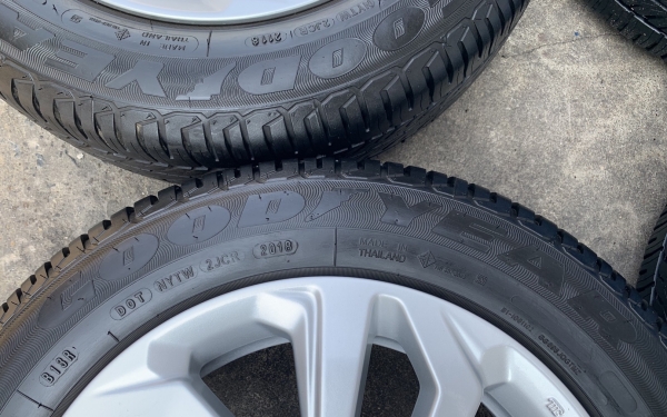 ล้อแม็ก Honda New JAZZ ขอบ 15 พร้อมยางป้ายแดง 175-65-15 GoodYear ปี 18 ดอกยางหนาปึก