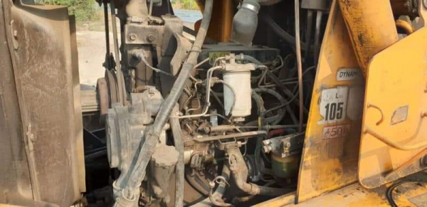 JCBตักหน้าขุดหลังขายถูก375,000บาทขับ4ล้อรขนาดใหญ่8ตันตัก2.5คิวยกสูง3เมตรเกียร์ทอร์คเครื่องดีเซล4สูบปั้มแรงรถเพื่งนำเข้ามาการันตีใช้ดีจริงๆราคาถูกสนใจโทร081-989-1989หรั่งครับ