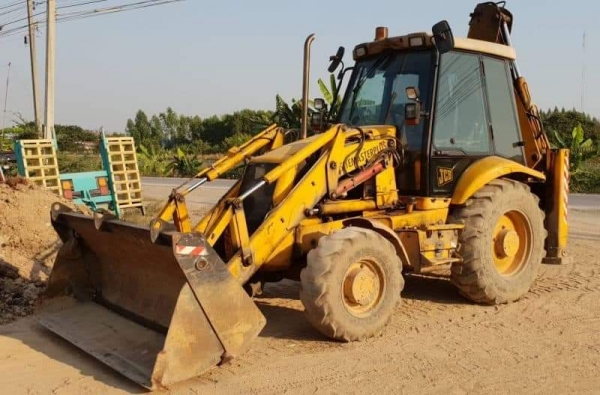 JCBตักหน้าขุดหลังขายถูก375,000บาทขับ4ล้อรขนาดใหญ่8ตันตัก2.5คิวยกสูง3เมตรเกียร์ทอร์คเครื่องดีเซล4สูบปั้มแรงรถเพื่งนำเข้ามาการันตีใช้ดีจริงๆราคาถูกสนใจโทร081-989-1989หรั่งครับ