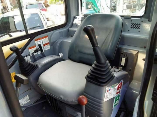 ขายจ้า..KOMATSU PC40MR-1เก่านอกแท้  เดิมๆๆ  3,xxx ชั่วโมง พร้อมใช้ โทร 089-3818694 จ๊อย