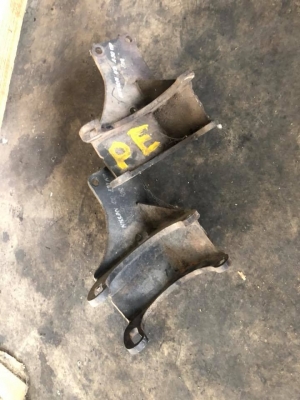 ขาคอมแอร์ ตรงรุ่น Nissan PD6 PE6 PE6T ขาคอมแอร์ ตรงรุ่น Nissan PD6 PE6 PE6T