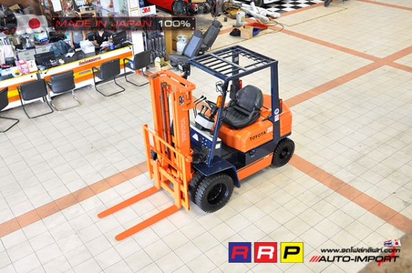 ขายรถโฟล์คลิฟท์มือสอง TOYOTA รุ่น 5FGL20-40325 นำเข้าจากประเทศญี่ปุ่น 100\% ไม่เคยใช้งานในไทย