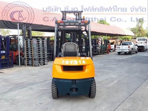 ขาย รถโฟล์คลิฟท์ TOYOTA รุ่น 7-FD25