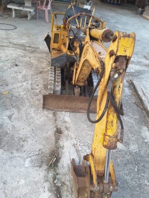 เข้ามาอีกคันครับ รถขุด แบคโฮจิ๋ว ดีเซล สูบเดียว YANMAR เก่าญี่ปุ่น ราคาเท่าเดิม เพียง 98,000 บาท