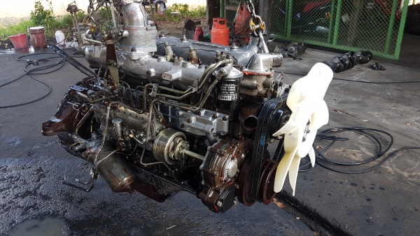 ขายเครื่องยนต์อีซุซุ jcm 165แรง