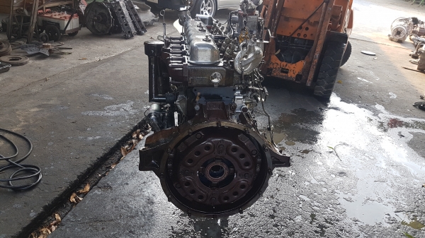 ขายเครื่องยนต์อีซุซุ jcm 165แรง