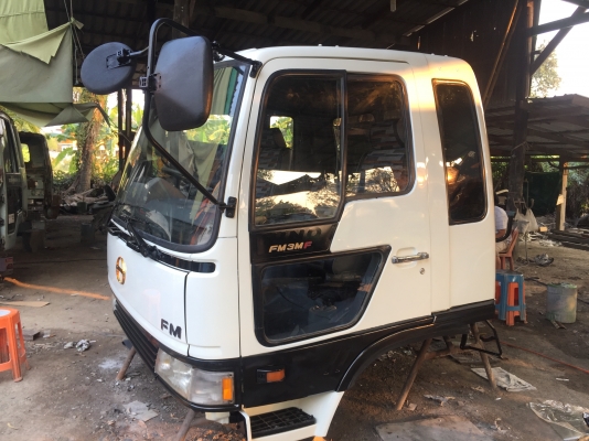 ขาย หัวสิบล้อ HINO สิงไฮเทค สีใหม่ มีขาดีดหน้า-ขาคำ้หลัง คันเกียร์ กันชน เบาะภายในใหม่ พร้อมใช้