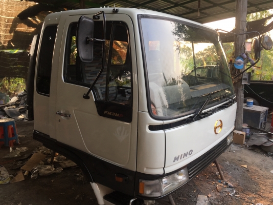 ขาย หัวสิบล้อ HINO สิงไฮเทค สีใหม่ มีขาดีดหน้า-ขาคำ้หลัง คันเกียร์ กันชน เบาะภายในใหม่ พร้อมใช้