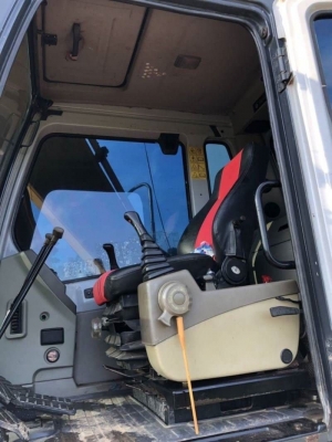 ขาย 1,050,000 บาท HYUNDAI  ROBEX 160-7 ทำงาน 3,990 ชม. เครื่องดี ปั้มแรง โช่หนา เอวแน่น ช่วงเต็ม สภาพ 3,990 ชม ไฟฟ้าครบ แอร์มี เอกสารเล่มทะเบียน  รถอยู่  นครปฐม โทร 0610710295  สนใจ รายการสินค้า อื่นๆ ที่ เว็ปไชค์ Truck2Hand https://www.truck2hand.com/ind