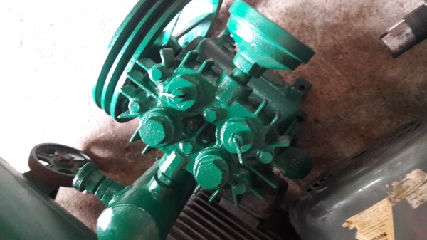 ขาย !! หัวปั้มลม.Fuji.ขนาด2แรง2สูบ ขาย !! หัวปั้มลม.Fuji.ขนาด2แรง2สูบ