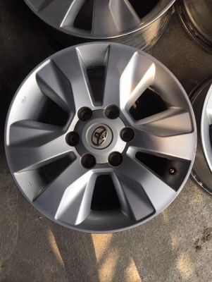 ล้อรีโว่17+น๊อต มีลอยตามการใช้งาน#ชุด4วง4900บ. ราคานี้รับเอง สนใจโทร0879050181.จัดส่งได้ทั่วไทยครับ