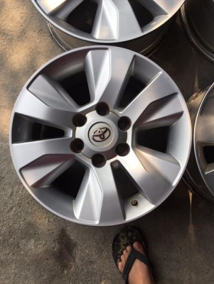 ล้อรีโว่17+น๊อต มีลอยตามการใช้งาน#ชุด4วง4900บ. ราคานี้รับเอง สนใจโทร0879050181.จัดส่งได้ทั่วไทยครับ