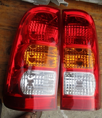 ชุดไฟ หน้า-หลัง วีโก้ ปี2008