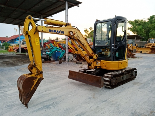 ขาย KOMATSU PC 30MR-2 นำเข้าจากญี่ปุ่นโดยตรง ชั่วโมงทำงานน้อย พร้อมตู้เก๋งสวยๆ โทร.090-986-2521 อ๊อบ