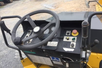 ขาย BOMAG BW115AD-2 นำเข้าจากญี่ปุ่น โทร.090-986-2521 อ๊อบ