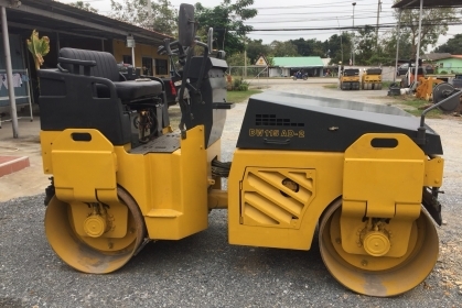 ขาย BOMAG BW115AD-2 นำเข้าจากญี่ปุ่น โทร.090-986-2521 อ๊อบ