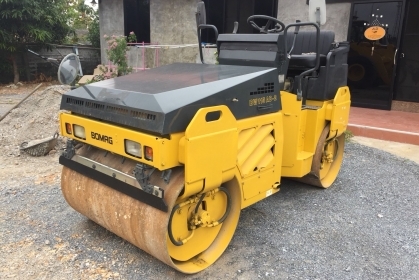 ขาย BOMAG BW115AD-2 นำเข้าจากญี่ปุ่น โทร.090-986-2521 อ๊อบ