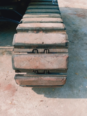 ขายจ้าHITACHI EX120-5เก่านอกแท้  สภาพสวย 6,xxxชั่วโมง  พร้อมใช้ โทร 089-3818694 จ๊อย