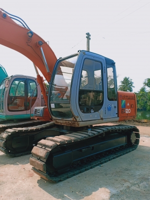 ขายจ้าHITACHI EX120-5เก่านอกแท้  สภาพสวย 6,xxxชั่วโมง  พร้อมใช้ โทร 089-3818694 จ๊อย