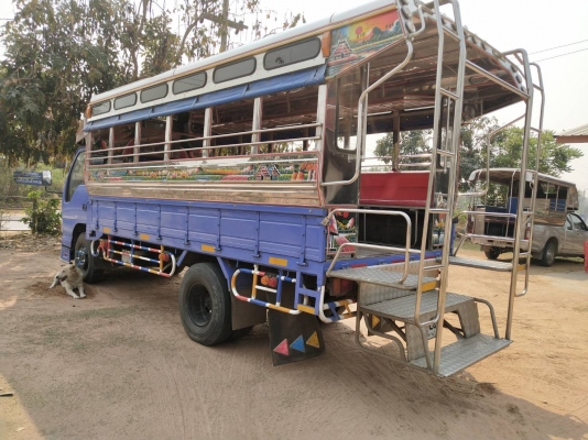 ขาย 6 ล้อโดยสาร isuzu 130 เเรงม้า เครื่องเทอร์โบ รถห้างเเท้ ยาว 4.3 เมตร สภาพสวย ขาย 6 ล้อโดยสาร isuzu 130 เเรงม้า เครื่องเทอร์โบ รถห้างเเท้ ยาว 4.3 เมตร สภาพสวย
