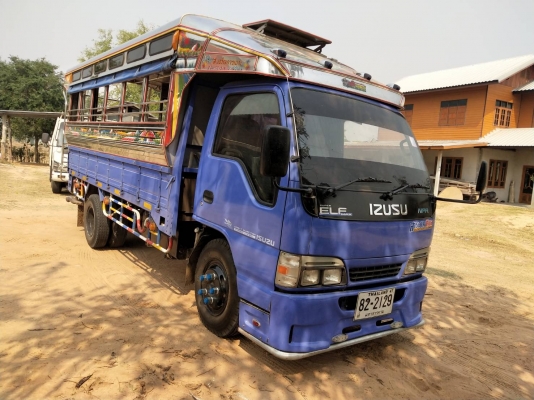 ขาย 6 ล้อโดยสาร isuzu 130 เเรงม้า เครื่องเทอร์โบ รถห้างเเท้ ยาว 4.3 เมตร สภาพสวย